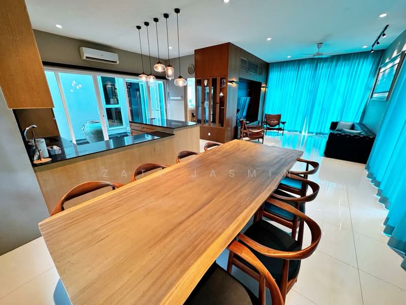 Bungalow for Sale in Taman Melawati (Ulu Kelang) - Zaty Jasmin - Dining Room - PropertyGuru.com.my