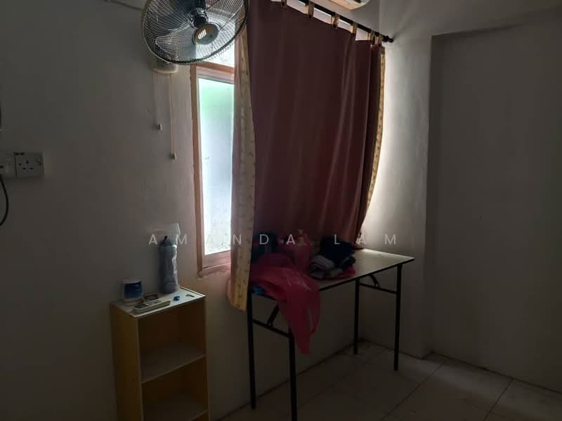Flat for Sale at Taman Harbour View (Wisma KGN) - Amanda Lam - PropertyGuru.com.my