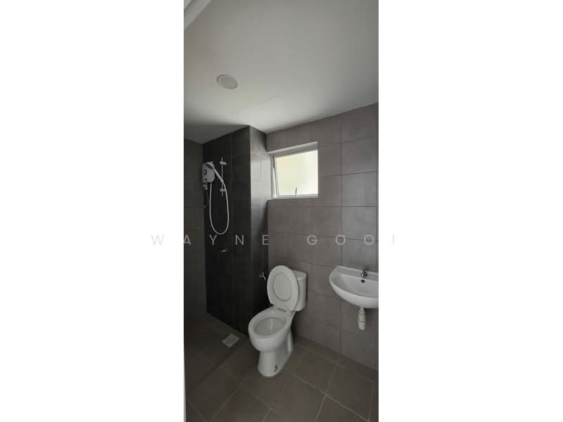 Condominium for Rent at Residensi Sateria - Wayne Gooi - Bathroom - PropertyGuru.com.my