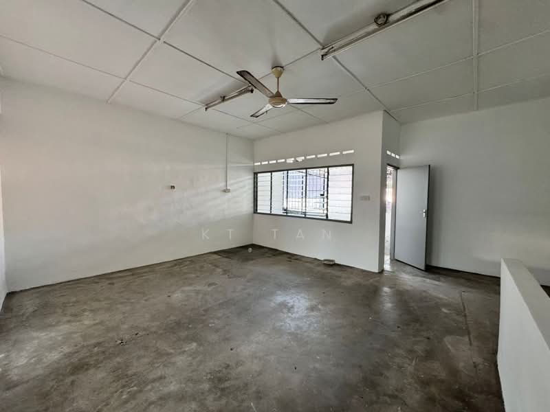 Shop / Office for Rent in Taman Sri Tebrau (Johor Bahru) - KT Tan - Interior - PropertyGuru.com.my