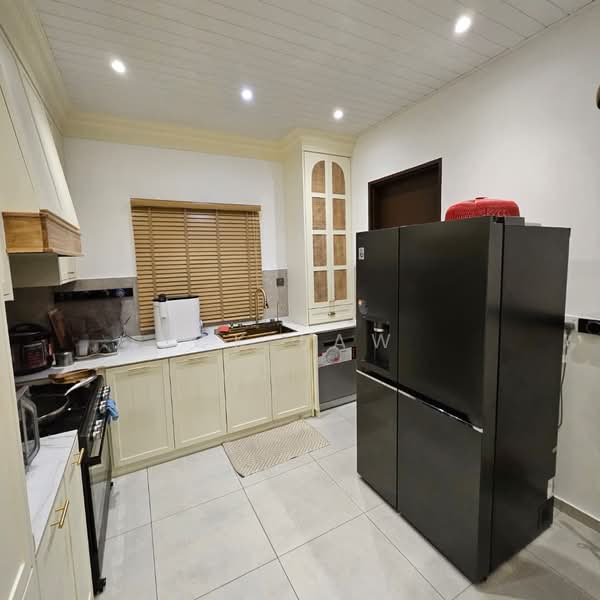2 STOREY | SEMI D-CLUSTER 32X70 | FULLY FURNISHED | SETIA ECOHILL 2 untuk Untuk Disewa - RM 5,000 /bulan, Apr 2026 - Kitchen - PropertyGuru.com.my