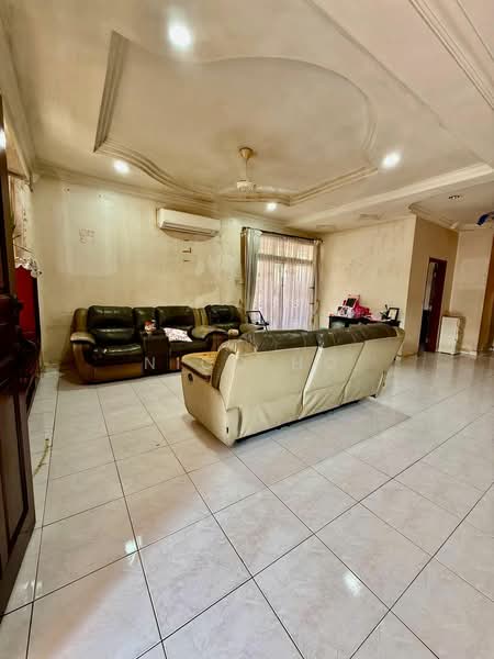 Rumah Teres 2 Tingkat untuk Dijual di Taman Desa Tebrau (Tebrau) - Nico Ho - Living Room - PropertyGuru.com.my