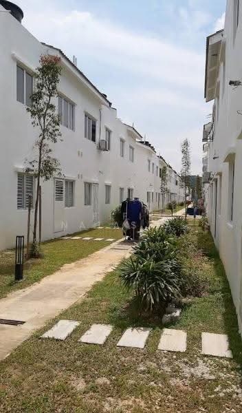Rumah Bandar untuk Dijual di Kuala Selangor (Selangor) - Fifi Natasya - Exterior - PropertyGuru.com.my