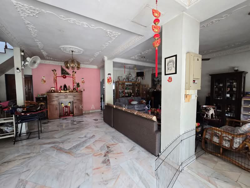 2-storey Terraced House for Sale in Taman Sea (Petaling Jaya) - KAT NEOH - Living Room - PropertyGuru.com.my