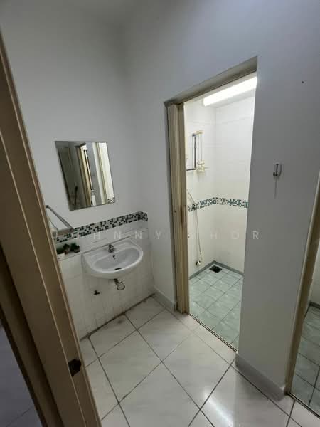 Kondominium untuk Disewa di Seri Maya Condominium - Johnny Khor - Bathroom - PropertyGuru.com.my