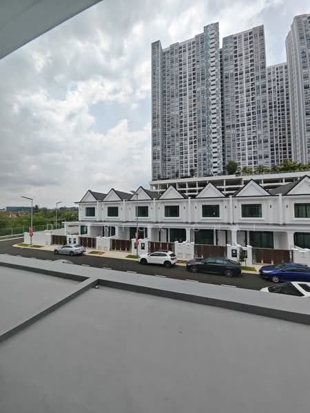 2-storey Terraced House for Sale in Bandar Seri Alam (Masai) - Derrick Chai - Exterior - PropertyGuru.com.my