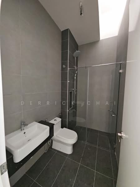 2-storey Terraced House for Sale in Bandar Seri Alam (Masai) - Derrick Chai - Bathroom - PropertyGuru.com.my