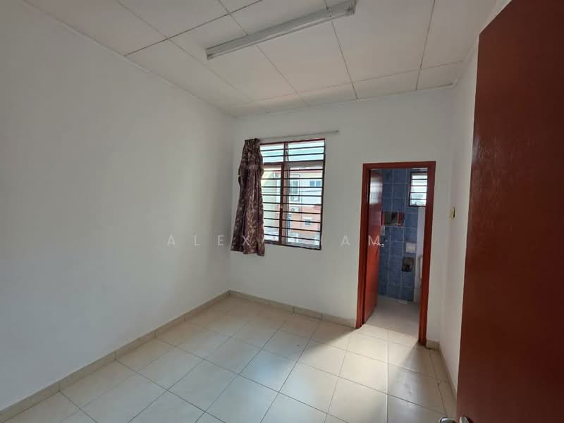 2-storey Terraced House for Sale in Bandar Tasik Kesuma (Beranang) - Alex Tham - Interior - PropertyGuru.com.my