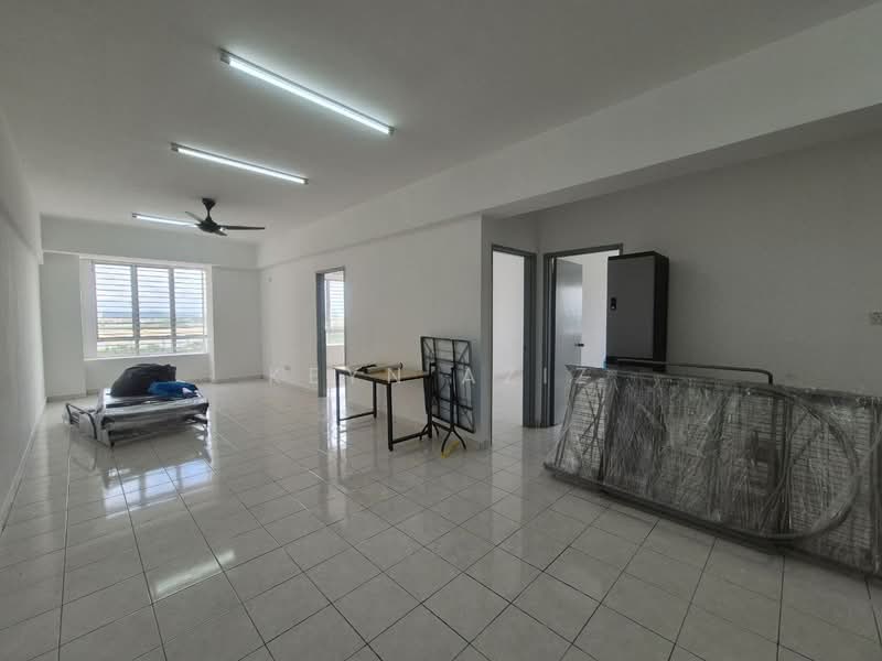 Pangsapuri untuk Dijual di Palm Garden Apartment - Keyn Aziz - Living Room - PropertyGuru.com.my