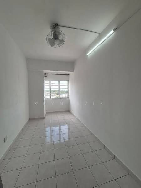 Pangsapuri untuk Dijual di Palm Garden Apartment - Keyn Aziz - Interior - PropertyGuru.com.my
