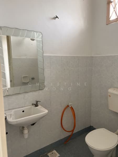Rumah Teres 1 Tingkat untuk Dijual di Seri Kembangan (Selangor) - Christine Wong - Bathroom - PropertyGuru.com.my