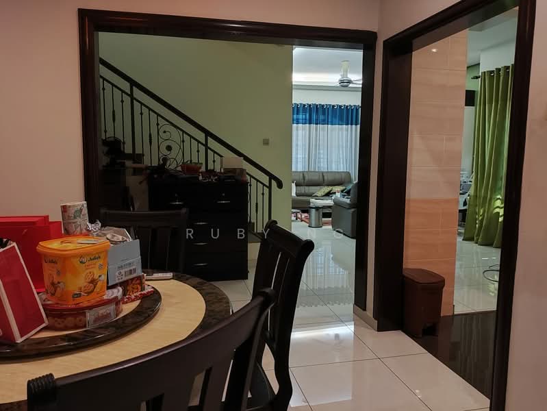 Cluster House for Sale in Klang (Selangor) - Ruby Ng - Living Room - PropertyGuru.com.my