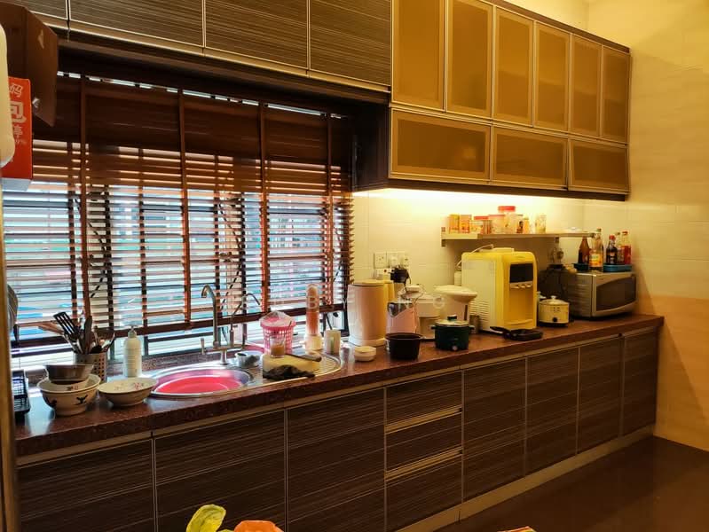 Cluster House for Sale in Klang (Selangor) - Ruby Ng - Kitchen - PropertyGuru.com.my