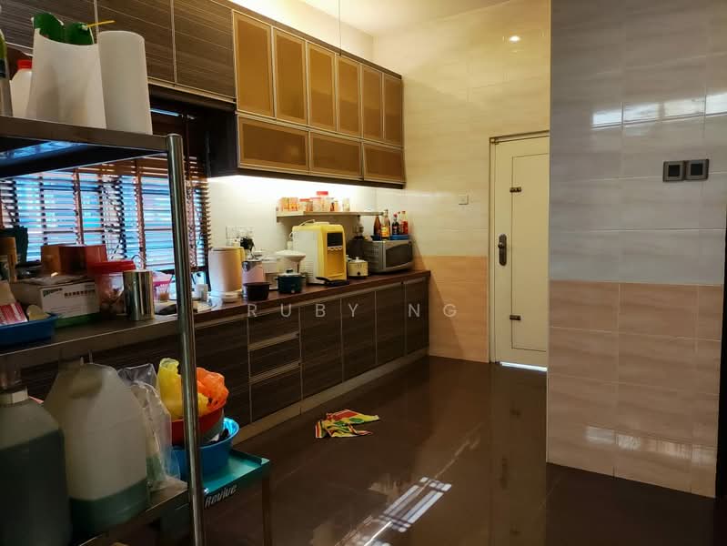 Cluster House for Sale in Klang (Selangor) - Ruby Ng - Kitchen - PropertyGuru.com.my