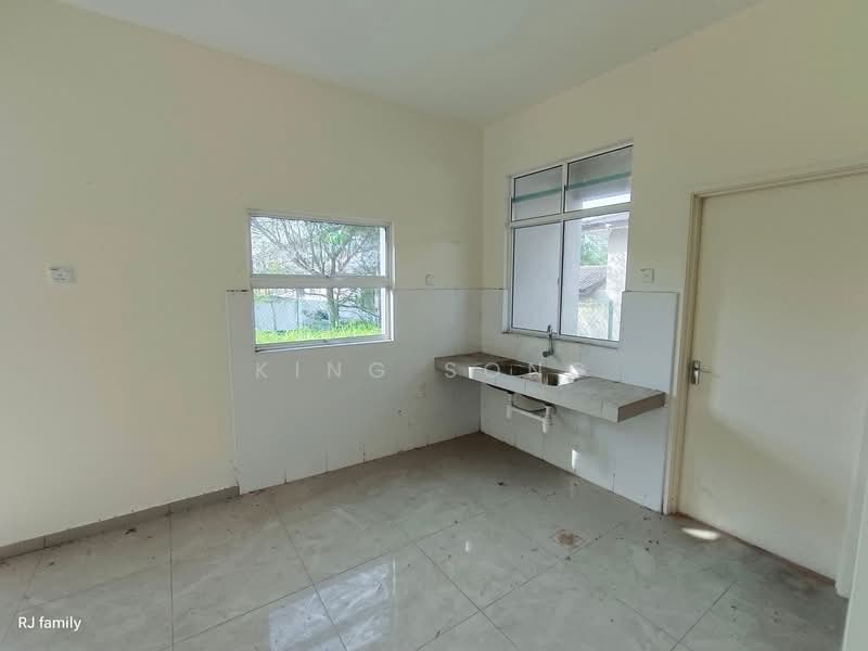 Rumah Teres 2 Tingkat untuk Dijual di Taman Bukit Katil Damai (Bukit Katil) - King Song - Kitchen - PropertyGuru.com.my
