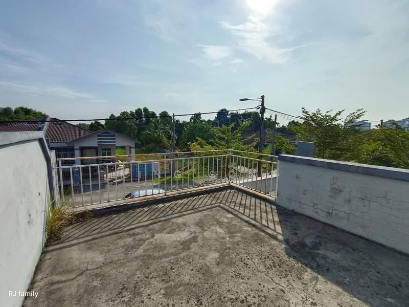 Rumah Teres 2 Tingkat untuk Dijual di Taman Bukit Katil Damai (Bukit Katil) - King Song - Exterior - PropertyGuru.com.my