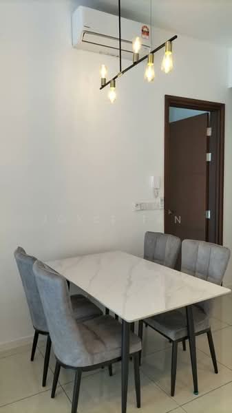 Condominium for Rent at Queens Residences Q2 @ Queens Waterfront - Joyce Tan - Dining Room - PropertyGuru.com.my