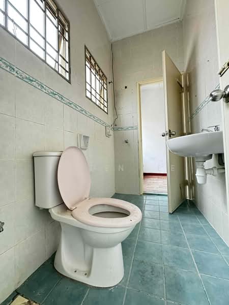 Rumah Teres 2 Tingkat untuk Dijual di Bandar Puteri Puchong (Puchong) - Jayden Lee - Bathroom - PropertyGuru.com.my