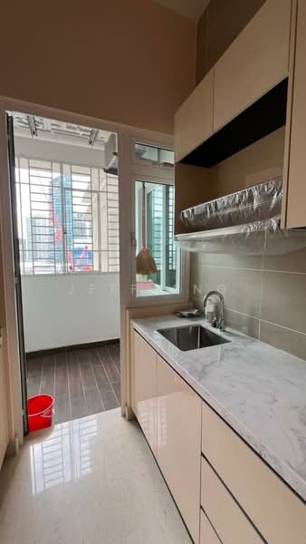 Service Residence for Sale at TriTower Residence @ Johor Bahru Sentral - Jeff Ang - Kitchen - PropertyGuru.com.my
