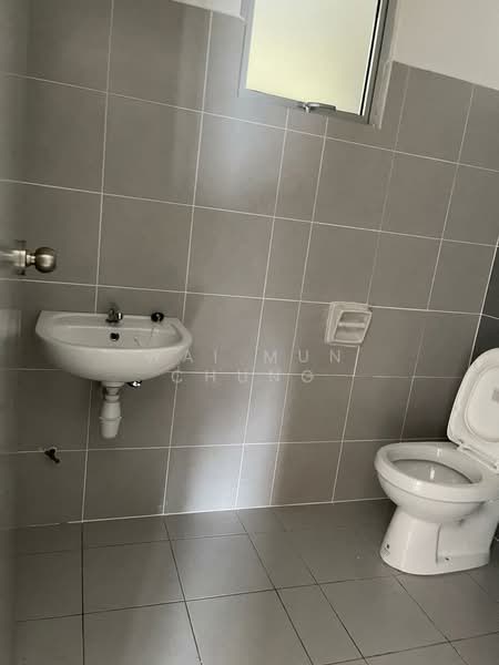 Apartment for Rent at Lily Apartment @ Kuchai Lama - WAI MUN CHUNG - Bathroom - PropertyGuru.com.my
