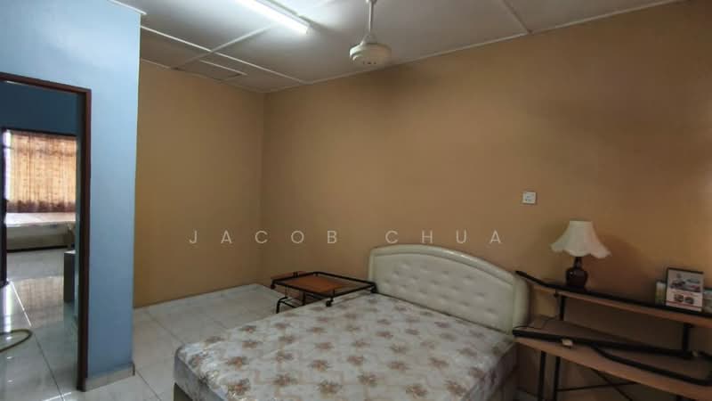 Rumah Teres 2 Tingkat untuk Dijual di Taman Universiti (Skudai) - Jacob Chua - Bedroom - PropertyGuru.com.my