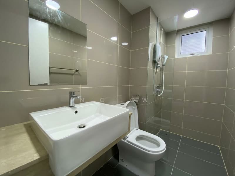 Servis Apartment untuk Dijual di Sentul Point - Nic Low - Bathroom - PropertyGuru.com.my