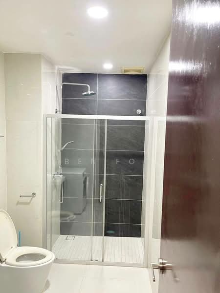 Kondominium untuk Dijual di Amberside @ Country Garden Danga Bay - Ben Foo - Bathroom - PropertyGuru.com.my