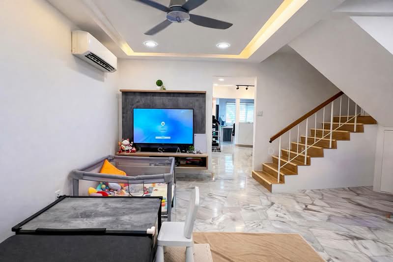 2.5-storey Terraced House for Sale in Ampang Jaya (Ampang) - Abid Sabarudin - Living Room - PropertyGuru.com.my