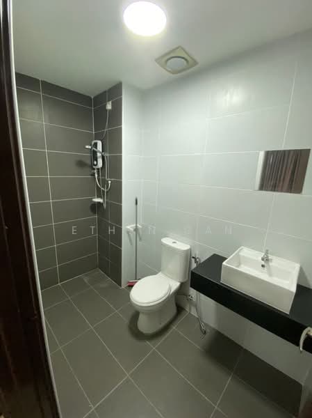 Service Residence for Rent at KSL Residence @ Daya - Ethan Gan - Bathroom - PropertyGuru.com.my