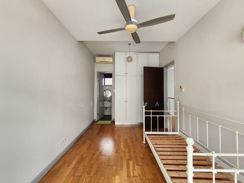 Semi-Detached House for Sale in Bukit Jelutong (Shah Alam) - Aqil Kamal - PropertyGuru.com.my