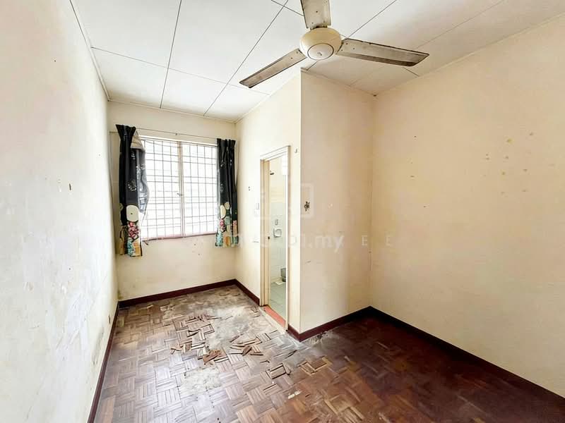 Rumah Teres 2 Tingkat untuk Dijual di Sungai Ara (Penang) - Ronald Kee - Bedroom - PropertyGuru.com.my