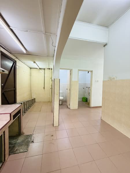 1-storey Terraced House for Sale in Kuala Lumpur (Kuala Lumpur) - Adeline Teh - Bathroom - PropertyGuru.com.my