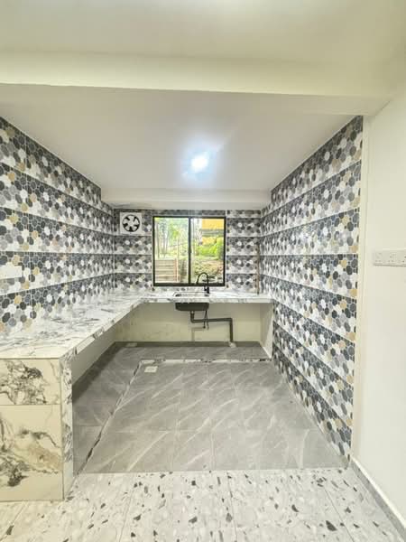 Flat for Sale at Bandar Selesa Jaya - Melinda Ee - Kitchen - PropertyGuru.com.my