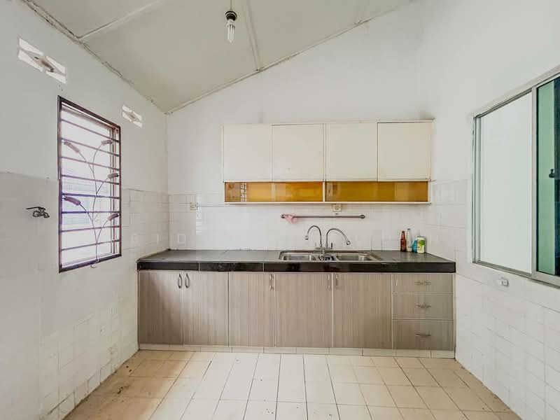 2-storey Terraced House for Sale in Taman Melewar (Gombak) - Abid Sabarudin - Kitchen - PropertyGuru.com.my