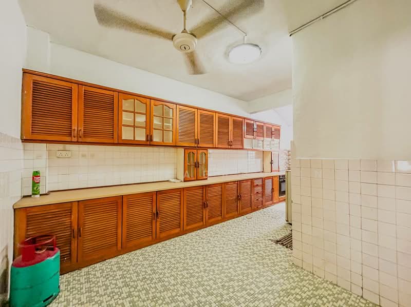 2-storey Terraced House for Sale in Taman Melewar (Gombak) - Abid Sabarudin - Kitchen - PropertyGuru.com.my