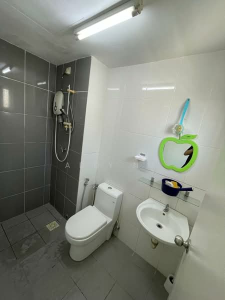 Kondominium untuk Disewa di Imperial Residence - Addy Ng - Bathroom - PropertyGuru.com.my