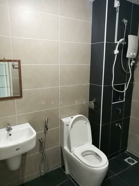Service Residence for Rent at D'Putra Suites - Max Yee - Bathroom - PropertyGuru.com.my