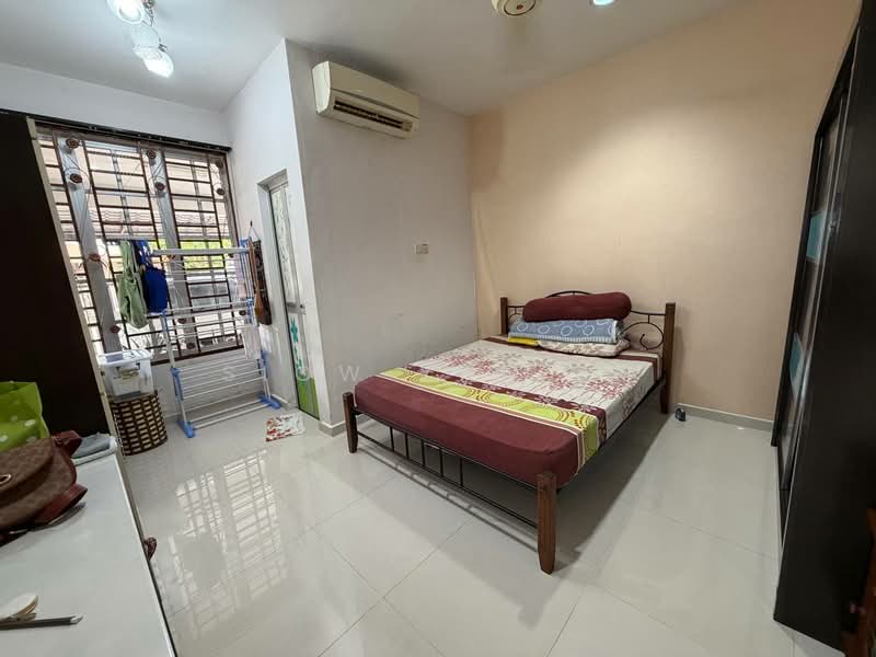 Semi-Detached House for Sale in Taman Megah Ria (Masai) - Siow Yan Er - Bedroom - PropertyGuru.com.my