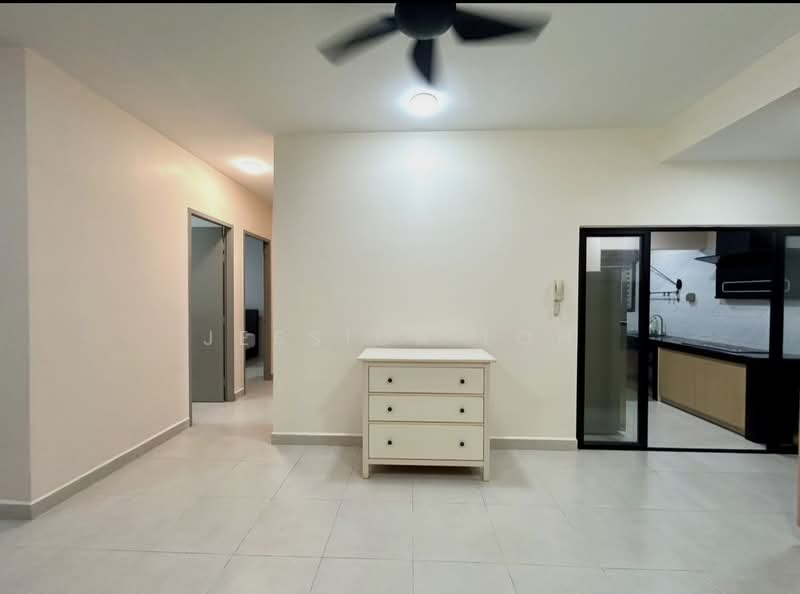 Service Residence for Sale at M Suite @ Desa Park North - JESSICA LOH - Living Room - PropertyGuru.com.my