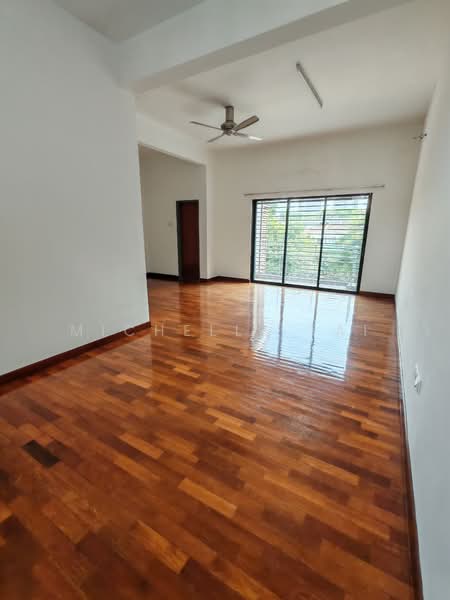 2.5-storey Terraced House for Sale in Bandar Puteri Puchong (Puchong) - Michelle Tai - Living Room - PropertyGuru.com.my