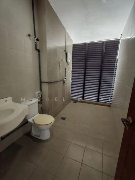 2.5-storey Terraced House for Sale in Bandar Puteri Puchong (Puchong) - Michelle Tai - Bathroom - PropertyGuru.com.my