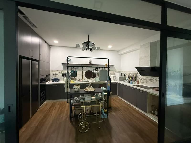 Servis Apartment untuk Disewa di The Oval - Alex Yong - PropertyGuru.com.my