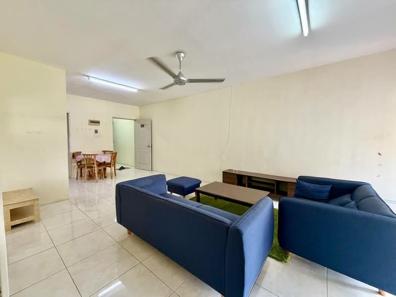 Apartment for Sale at Lakeview Apartments - Abid Sabarudin - Living Room - PropertyGuru.com.my