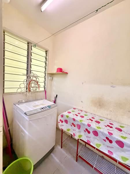 Apartment for Sale at Lakeview Apartments - Abid Sabarudin - Interior - PropertyGuru.com.my