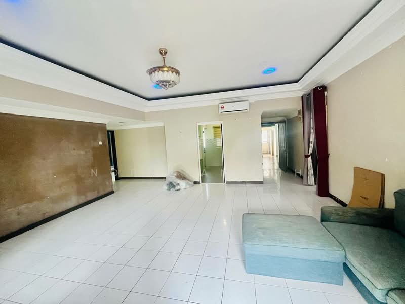 Condominium for Sale at Tiara Ampang - Norafian SMH - Living Room - PropertyGuru.com.my