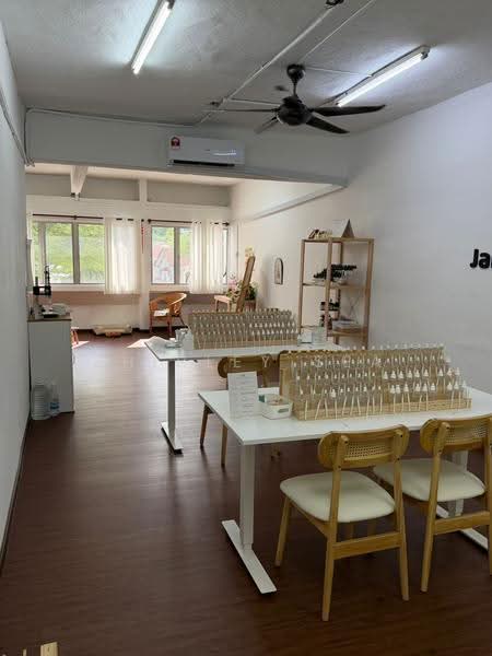 Shop / Office for Rent in Taman Seraya (Ampang) - Shirley Sea - Interior - PropertyGuru.com.my