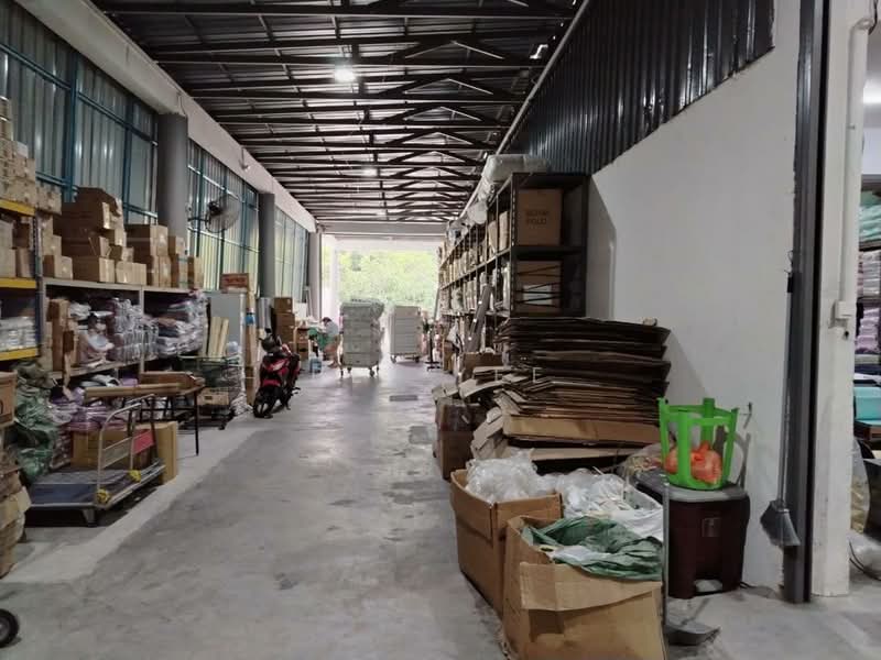 Semi-D Factory for Sale in Pulai (Johor) - Pei Yee - Interior - PropertyGuru.com.my