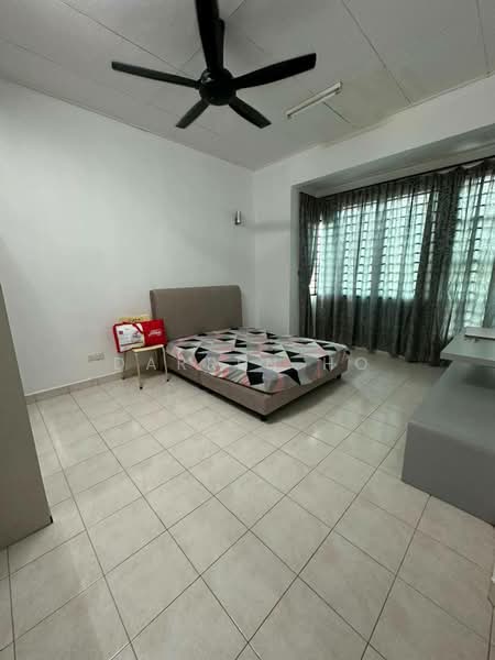 2-storey Terraced House for Sale in Taman Seri Austin (Tebrau) - Darren Ho - Bedroom - PropertyGuru.com.my