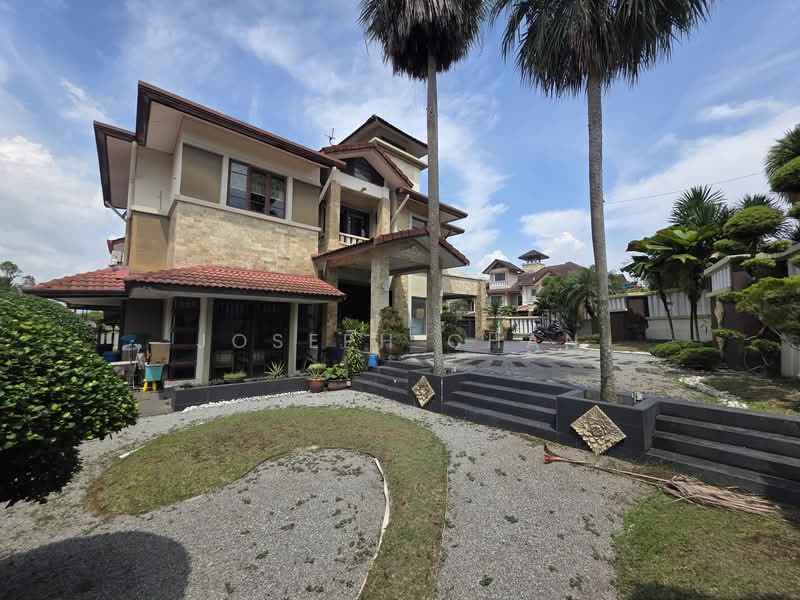 2-storey Terraced House for Sale in Bukit Jelutong (Shah Alam) - Joseph Chan - Exterior - PropertyGuru.com.my
