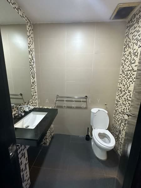 Bungalow for Rent in Taman Yarl (Jalan Klang Lama (Old Klang Road)) - Jacksley Wong - Bathroom - PropertyGuru.com.my